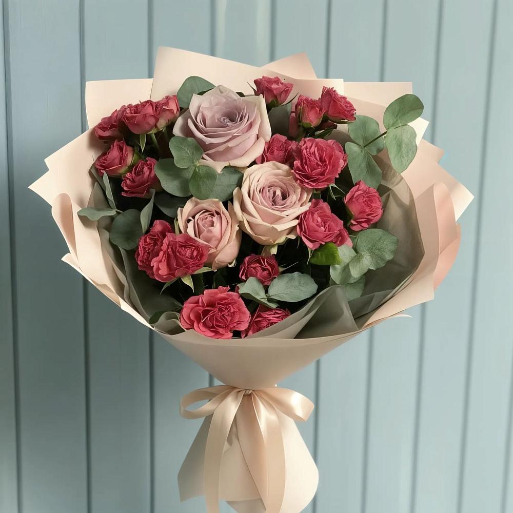Букет цветов из: Гвоздики и Розы в Массандре