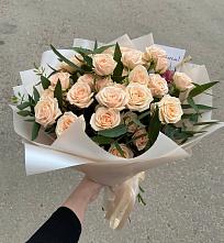 Букет Кремовые розы Латте в Массандре