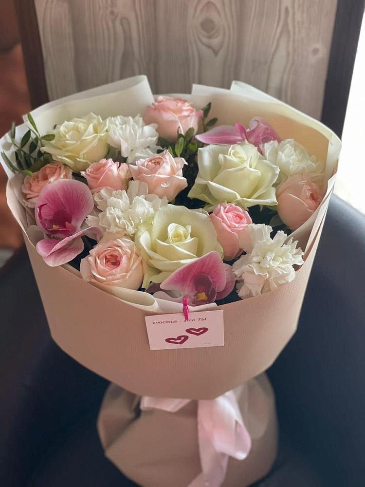 Букет цветов из: Орхидеи, Розы и Гвоздики в Массандре