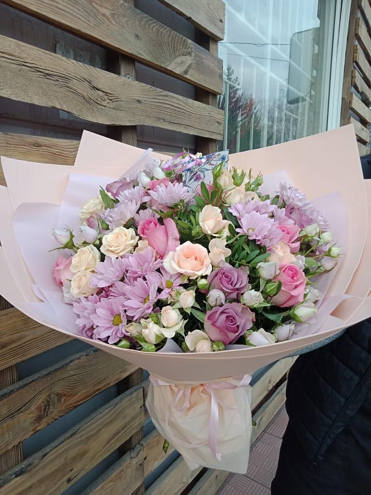 Букет цветов из: Розы и Хризантемы в Массандре