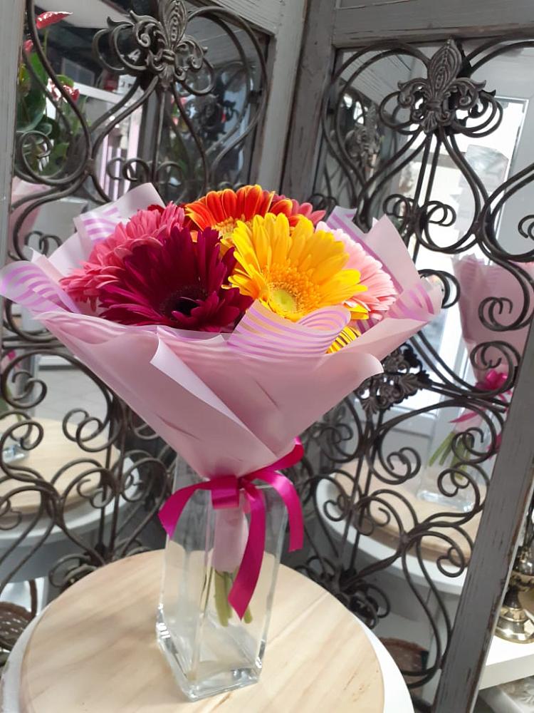 Букет цветов из: Герберы в Массандре