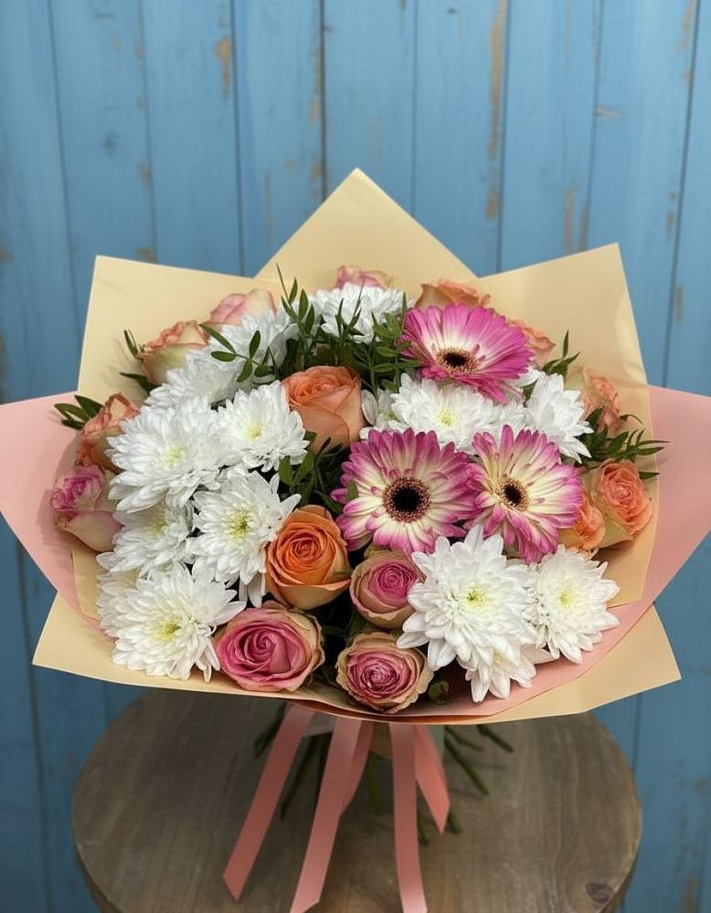 Букет цветов из: Розы, Герберы и Хризантемы в Массандре