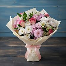 Букет цветов из:  Хризантемы, Альстромерии и Розы в Массандре