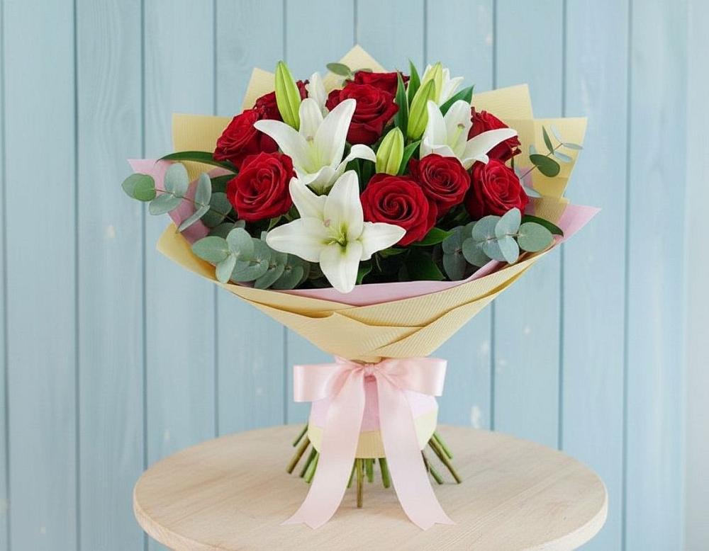 Букет цветов из: Лилии и Розы в Массандре